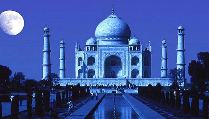 Visit Taj Mahal on Sharad Poornima,