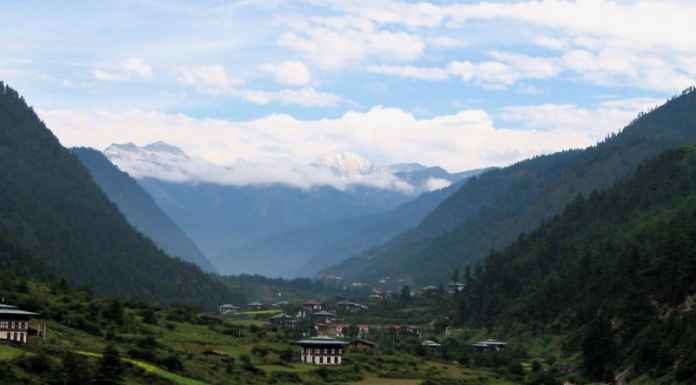 Bhutan – a unique adventure!! Rs.42,999 for 5 Nights/ 06 Days stay, trip starts from Delhi!! Bhutan