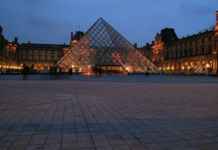 Amalgam of romance and history at Louvre Museum Amalgam of romance and history at Louvre Museum