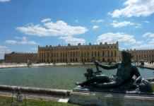 Walking Through Versailles Walking Through Versailles