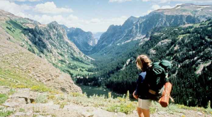 How to travel alone with safety: A guide to Solo Woman Traveler A guide to Solo Woman Traveler