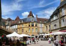 Exploring the Streets of Sarlat-la-Canéda Sarlat-la-Canéda