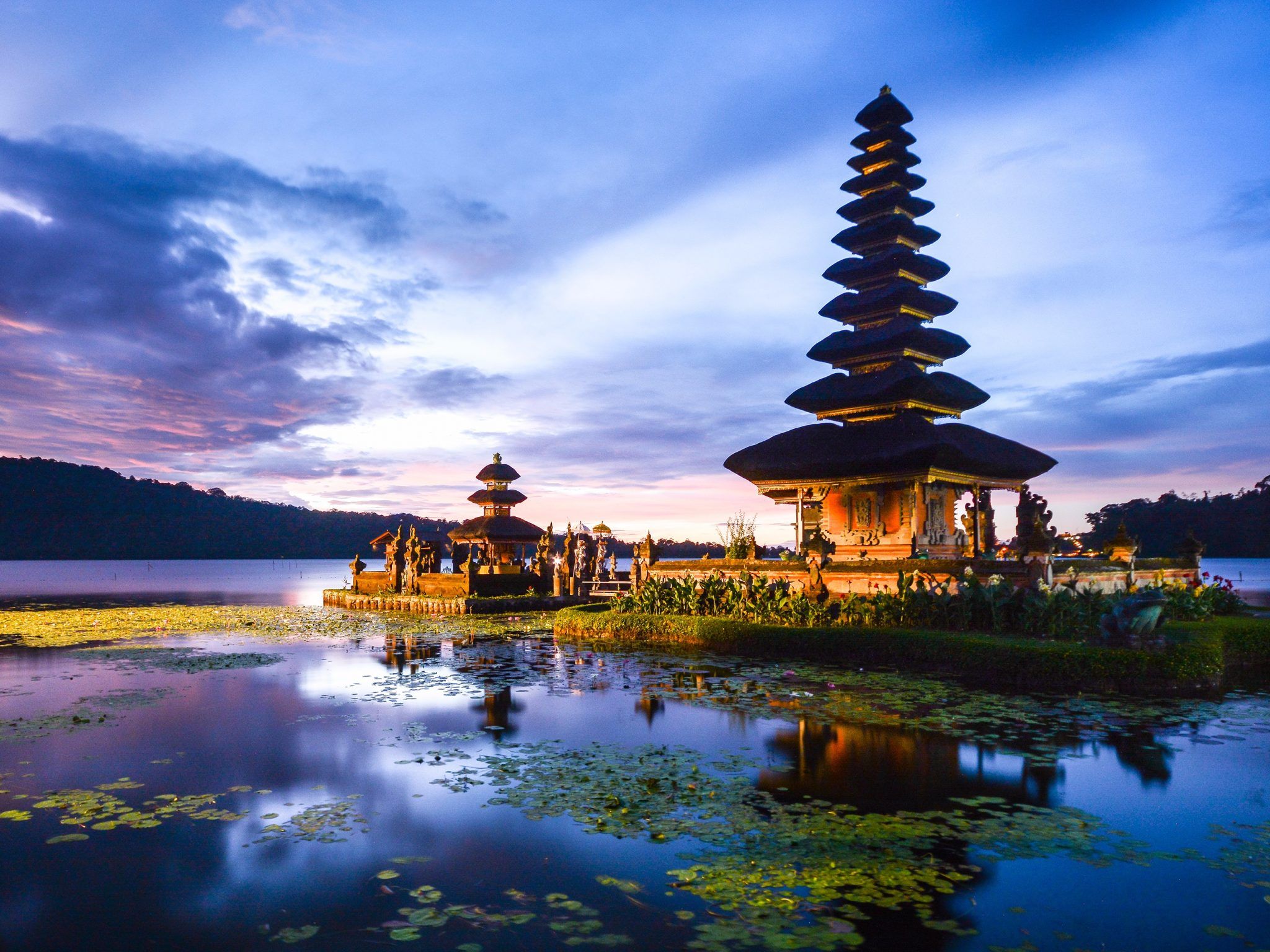  Indonesia  one stop for the perfect adventure