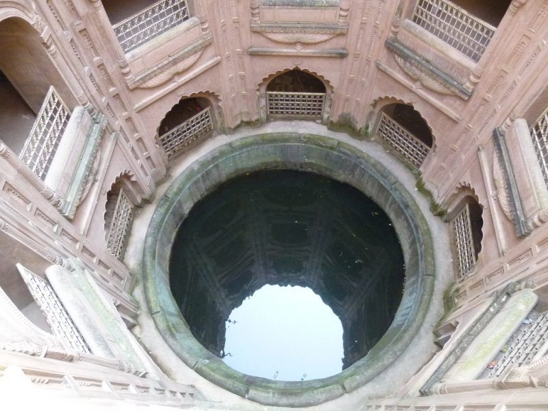 Imambara stepwell, Lucknow