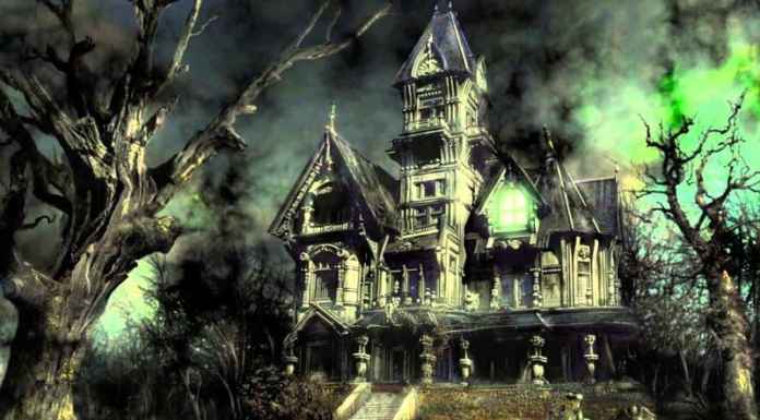 Top 10 Spookiest & Haunted Places In India Top-10-Scariest-and-Most-Haunted-Places-in-India