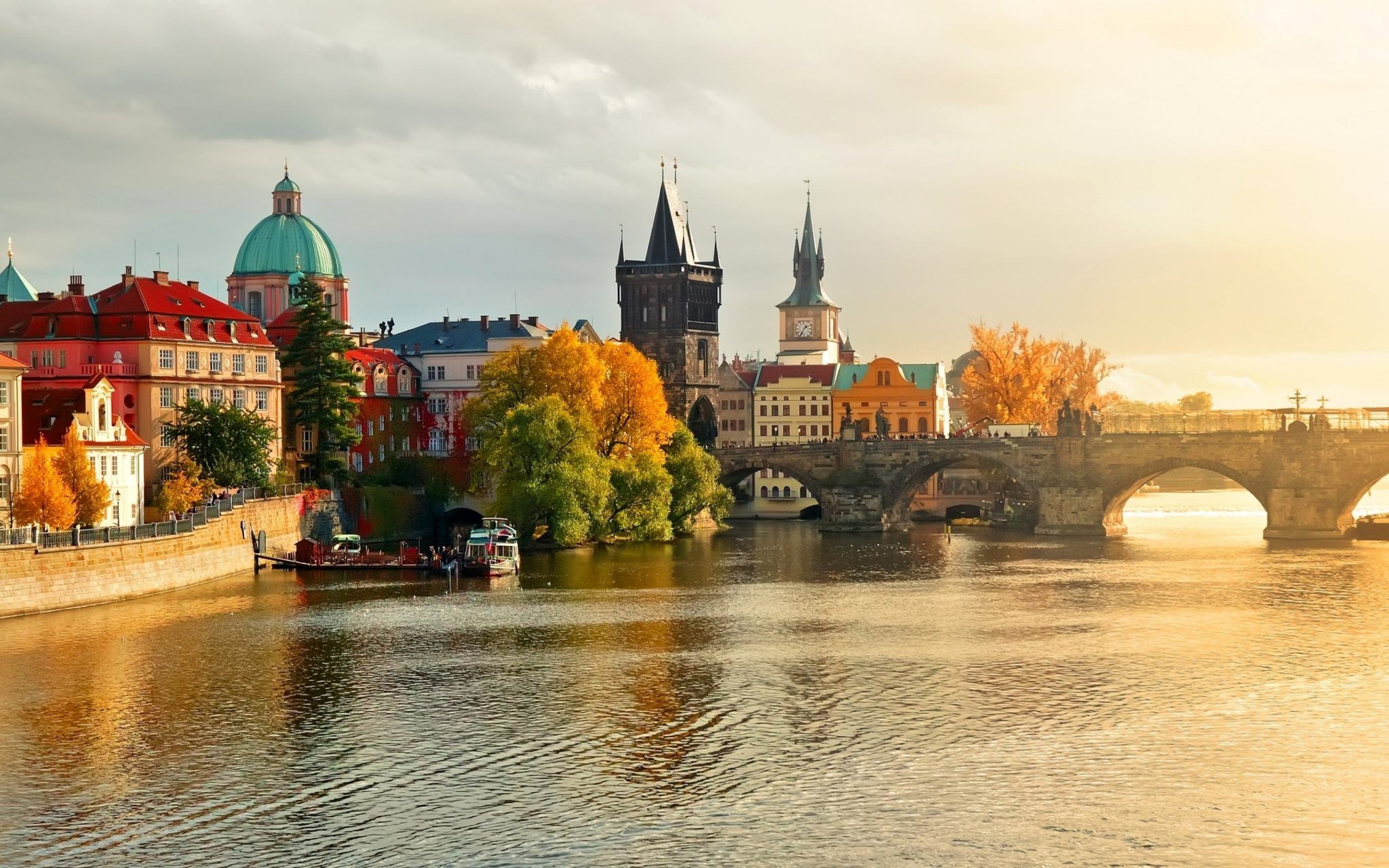 Prague: The golden city of hundred spires