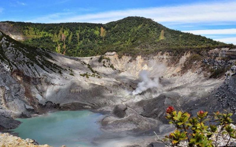 Tangkuban Perahu