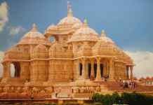 Akshardham: The divine abode of God Akshardham