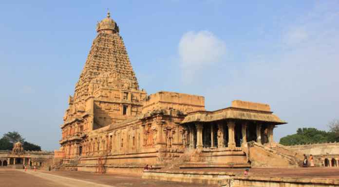 The Granite Beauty: Brihadeeswara Temple Brihadeeswara Temple