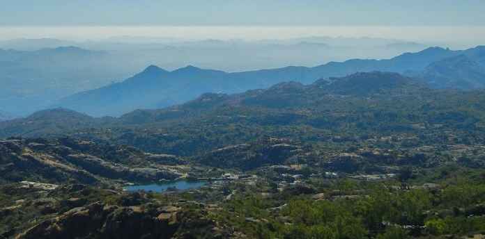 The beauty on top of the Aravalli range: Mount Abu