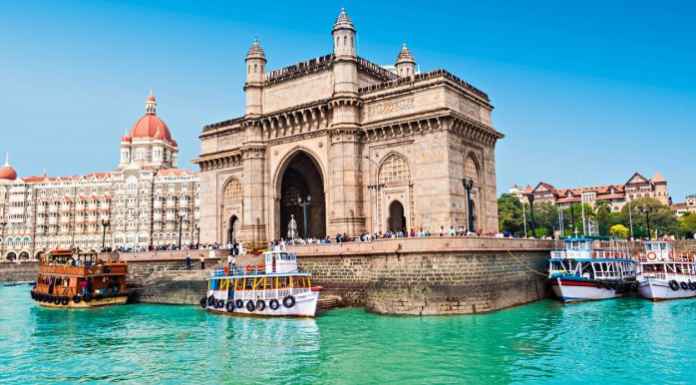 The city that never sleeps; Mumbai