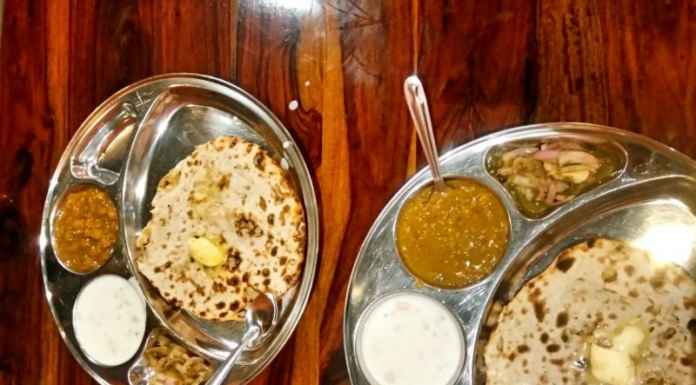 Famous Street Food Places of Delhi to Relish Your Taste Baljeet's Amritsari Koolcha