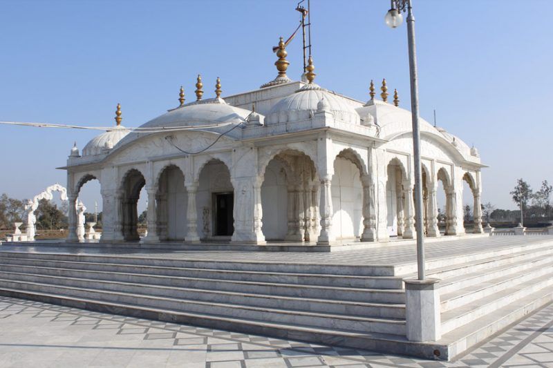 Jalmandir, source- beautiful places