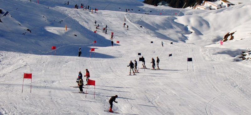 Auli Skiing