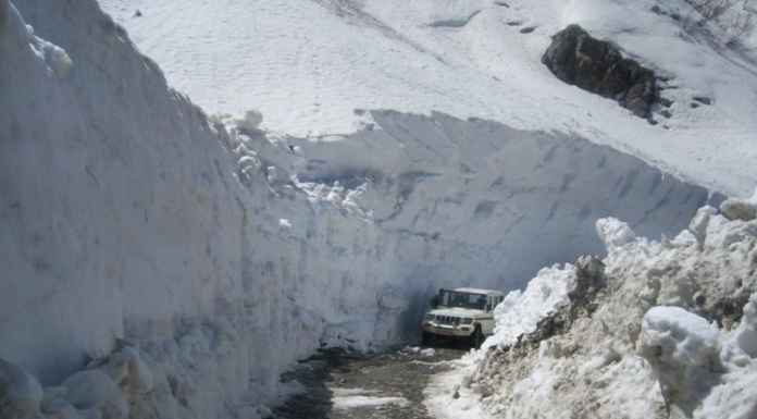 Top 10 Dangerous Roads in the World 10 most dangerous roads in the worlds