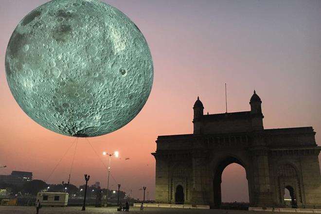 A Giant Moon is coming to Mumbai this weekend!