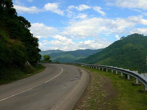 7 Best Romantic Road Trips in India