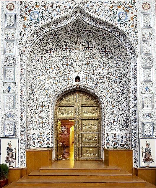 Best Resorts you must visit in Jaipur