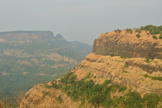 Echo Point, 