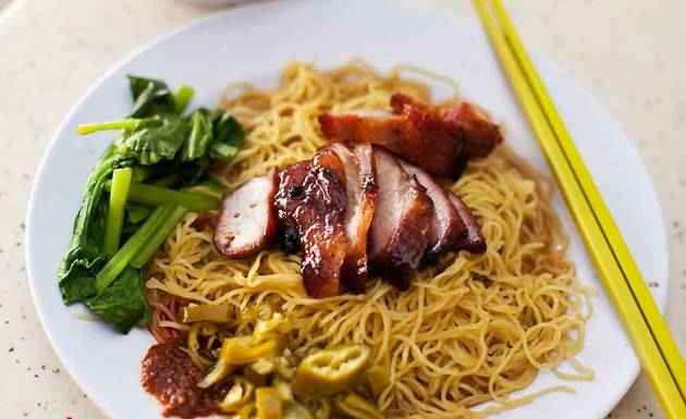 Delicious street food in Singapore