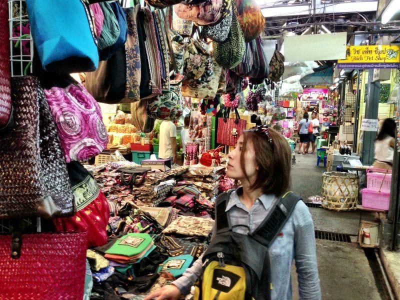 Best places for street shopping around the world