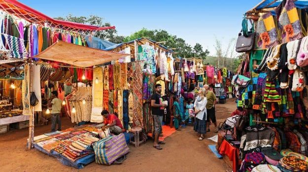 Best places for street shopping around the world