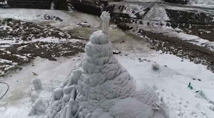 Visit India’s first ice café in Leh Ladakh. Source Storypick