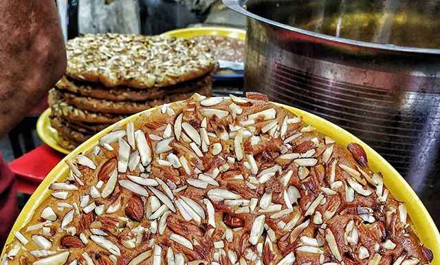 Winter Must Eats: Dry fruit sheermals at Chandni Chowk