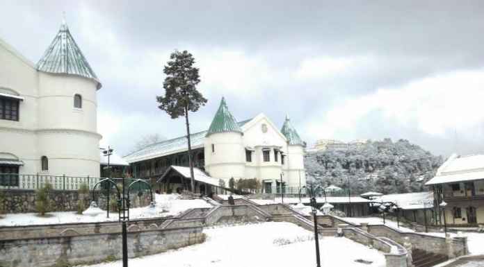 Visiting Mussorie? Don’t go near these places! Source hotels in mussoorie